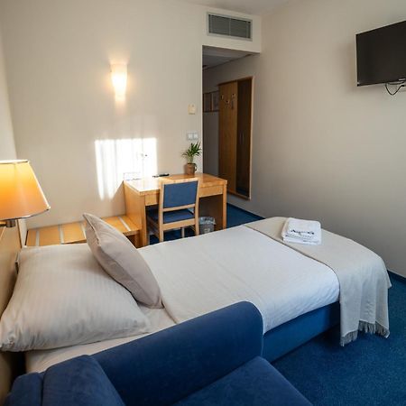 Hotel Jeruzalem Ljutomer ภายนอก รูปภาพ